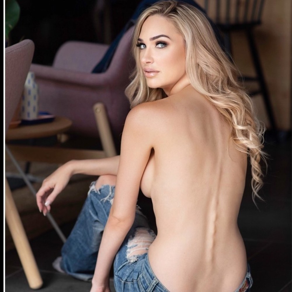 Meet your Posher, Ashleigh